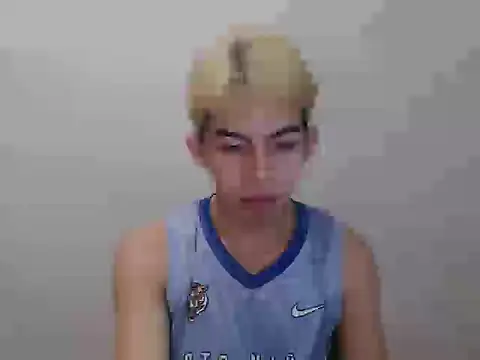 Urhotsilverboy online show from 06-13-26, 05:22