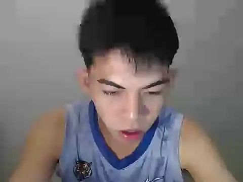 Urhotsilverboy online show from 06-26-26, 12:20