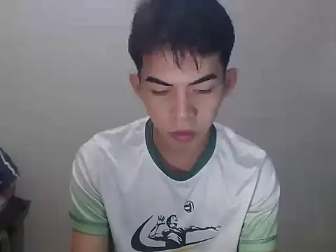 Urhotsilverboy online show from 07-10-26, 03:36