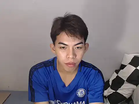 Urhotsilverboy online show from 07-20-26, 02:08