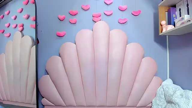 luci miller online show from 03-31-26, 03:19