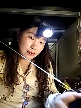 Helen kelly online show from 12-05-25, 10:57