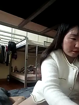 Helen kelly online show from 12-19-25, 02:02