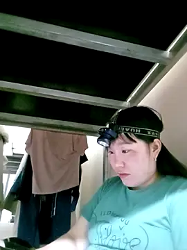 Helen kelly online show from 12-21-25, 01:29