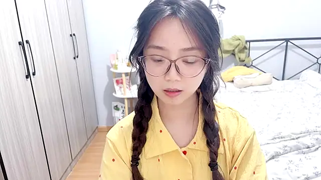 Hmm 0303 online show from 05-05-26, 04:48