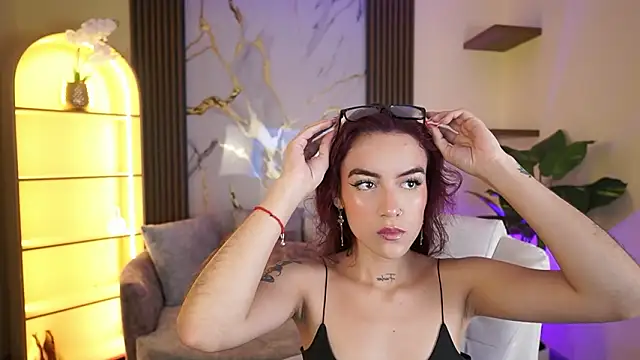 TessaaFox online show from 03-06-26, 11:39