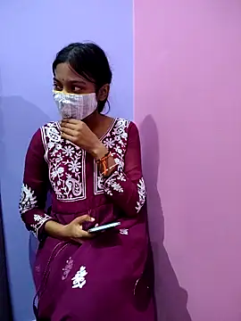 Snapshot of Student12th chatting on 11-08-25, 04:40 Student12th online show from 11-08-25, 04:40