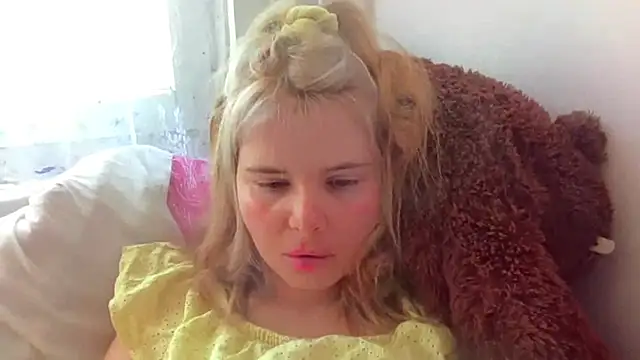 HornyElena online show from 04-20-26, 10:18