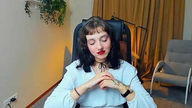 Snapshot of JannLedain chatting on 11-06-25, 12:28 JannLedain online show from 11-06-25, 12:28