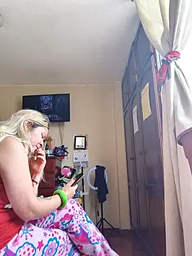 maijack25 online show from 11-27-25, 05:48