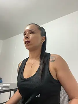 Vicky ro online show from 11-21-25, 10:52