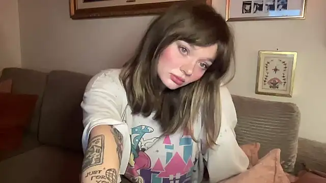 angelgirl98 online show from 02-06-26, 01:54