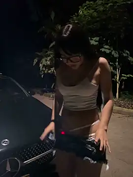 Snapshot of zevellez chatting on 11-08-25, 02:34 zevellez online show from 11-08-25, 02:34