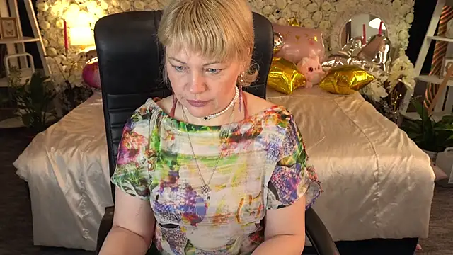 AmaraNights online show from 04-21-26, 03:02