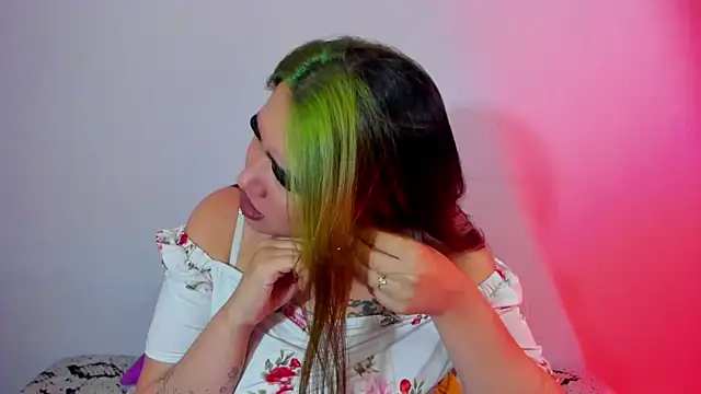 Lilith Zenith  online show from 11-17-25, 04:18