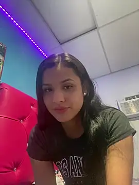 Chiquinquira3 online show from 11-26-25, 04:46