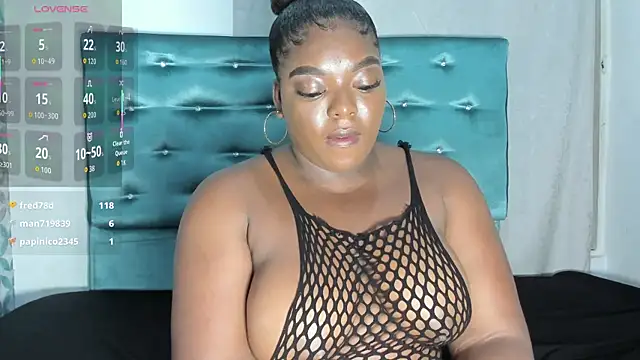 Snapshot of Tamaramilleer chatting on 02-27-26, 06:02 Tamaramilleer online show from 02-27-26, 06:02