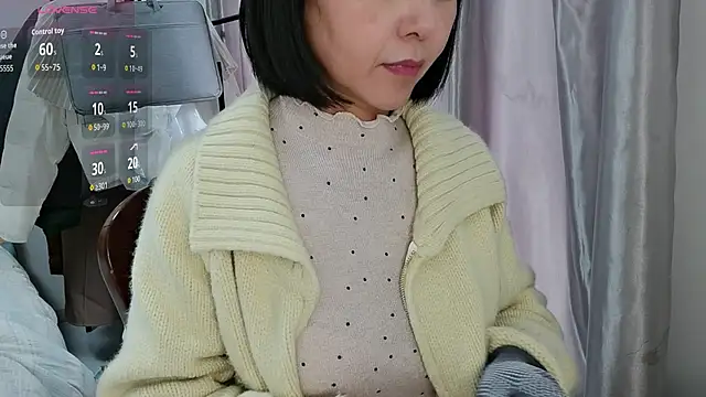 Snapshot of Wanwan61 chatting on 11-15-25, 06:11 Wanwan61 online show from 11-15-25, 06:11