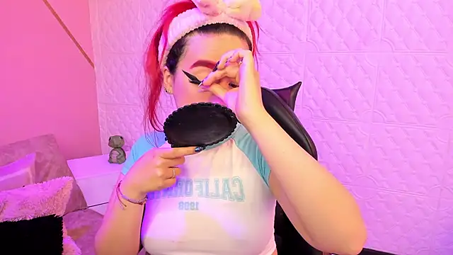 Dakkotta   online show from 11-26-25, 04:13