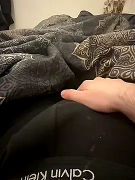 Snapshot of esko42 chatting on 11-06-25, 09:48 esko42 online show from 11-06-25, 09:48