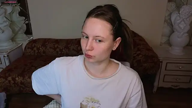 HolyBabyDoll online show from 11-26-25, 11:50