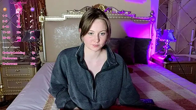 HolyBabyDoll online show from 11-30-25, 11:42