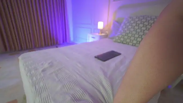 Snapshot of hanna__w chatting on 07-12-26, 03:41 hanna w online show from 07-12-26, 03:41