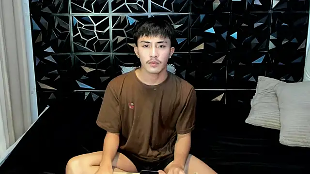 Snapshot of Urloverhardcock chatting on 05-05-26, 10:34 Urloverhardcock online show from 05-05-26, 10:34
