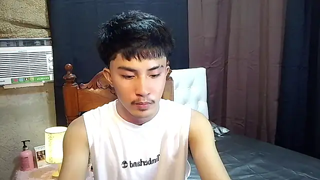Urloverhardcock online show from 07-05-26, 06:09