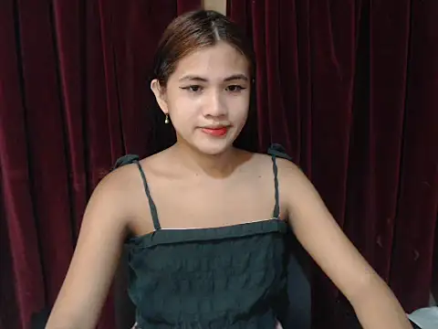 Snapshot of Rema_thebigcock chatting on 04-30-26, 05:14 Rema thebigcock online show from 04-30-26, 05:14