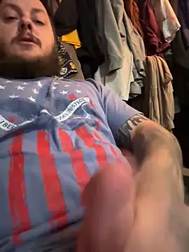 Snapshot of Peteyp98 chatting on 11-07-25, 01:11 Peteyp98 online show from 11-07-25, 01:11