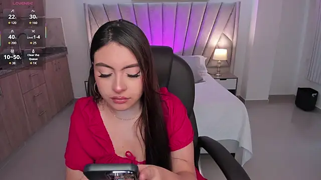 Maya vexx online show from 12-21-25, 06:04