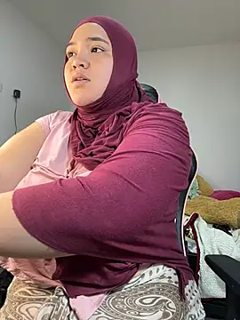 sweetmuslim01 online show from 02-17-25, 01:04