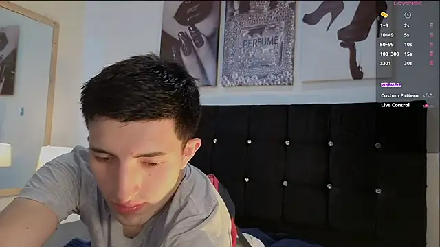 Un Sluttyy online show from 03-12-26, 11:49