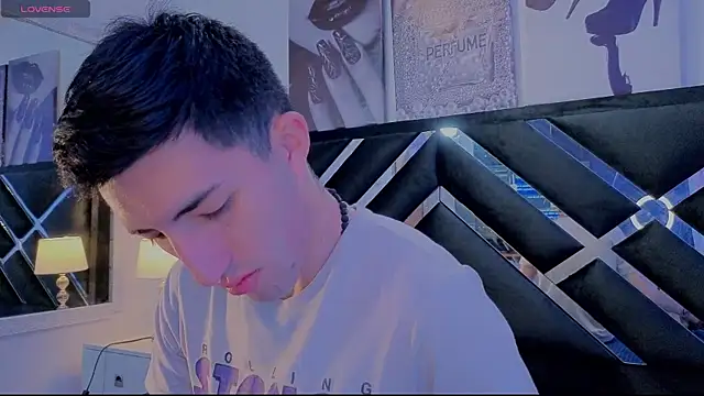 Un Sluttyy online show from 04-09-26, 11:26