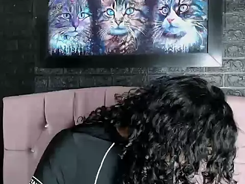 Snapshot of hot_and_fucking_girl chatting on 11-08-25, 08:18 hot and fucking girl online show from 11-08-25, 08:18