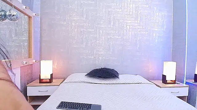 Snapshot of EmylyTaylor_FG chatting on 11-10-25, 08:52 EmylyTaylor FG online show from 11-10-25, 08:52