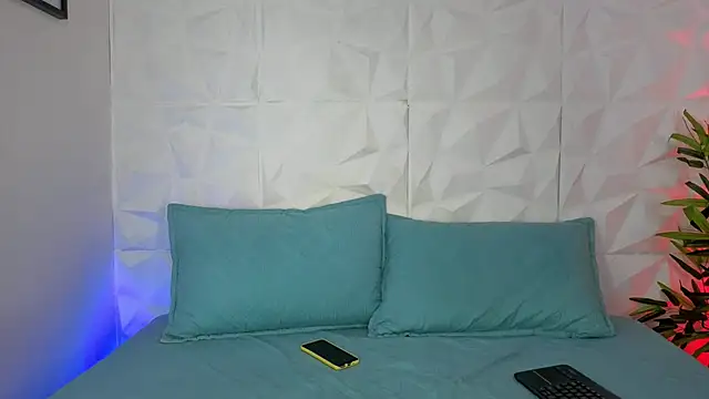 AuroraLanee  online show from 11-21-25, 07:56