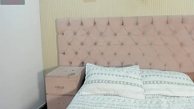 ZarinaWynne online show from 07-09-26, 03:05