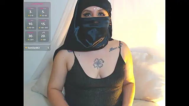 Snapshot of Lailahadi chatting on 11-10-25, 08:41 Lailahadi online show from 11-10-25, 08:41