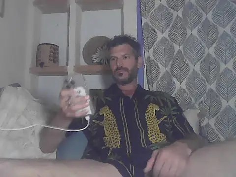 Snapshot of salazarious chatting on 06-07-26, 11:41 salazarious online show from 06-07-26, 11:41
