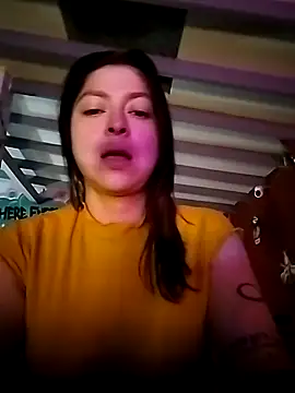 Snapshot of Chechi_miau chatting on 11-12-25, 11:25 Chechi miau online show from 11-12-25, 11:25