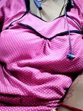 Snapshot of Mastani_bhabhi chatting on 06-17-26, 06:20 Mastani bhabhi online show from 06-17-26, 06:20