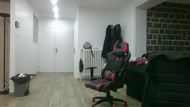 samia42 online show from 11-16-25, 10:04