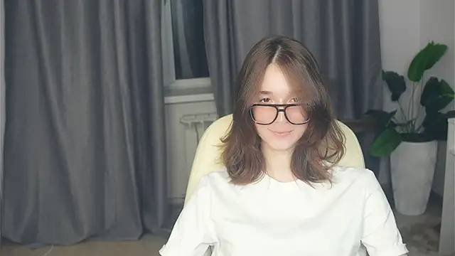 Snapshot of MargeneLeisure chatting on 11-08-25, 01:55 MargeneLeisure online show from 11-08-25, 01:55