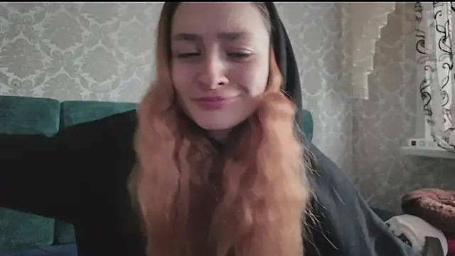 SweetLiaison online show from 04-16-26, 06:03