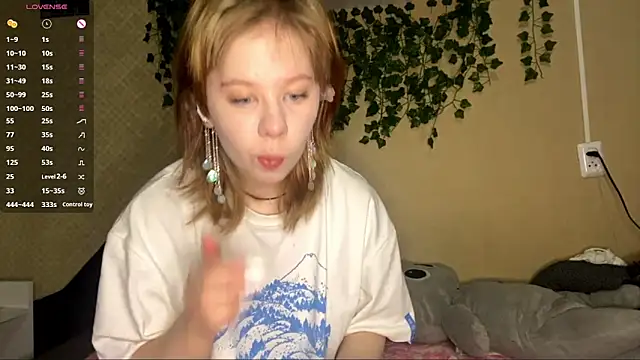 Snapshot of SheritaKohrs chatting on 11-09-25, 04:11 SheritaKohrs online show from 11-09-25, 04:11