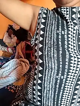 Sexy Divya   online show from 06-24-26, 01:04