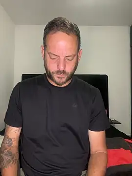 Snapshot of vanevip123 chatting on 11-18-25, 11:14 vanevip123 online show from 11-18-25, 11:14