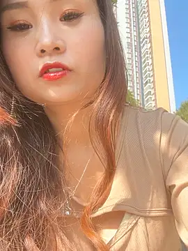 luna-sisi online show from 11-27-25, 03:30